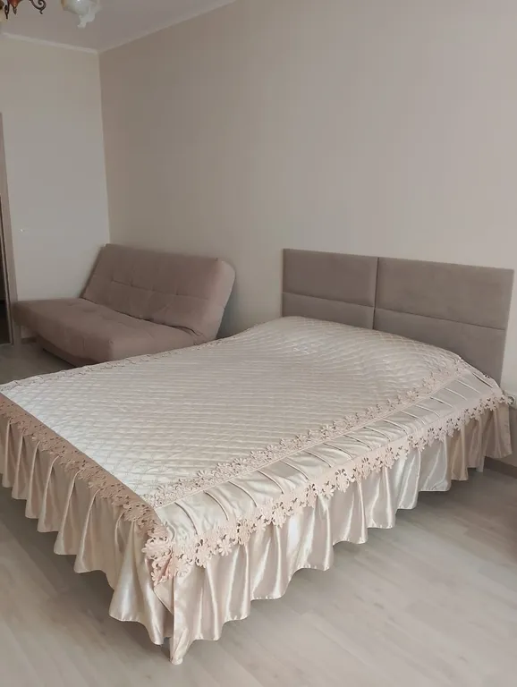 Квартира в новом доме с охраняемой стоянкой