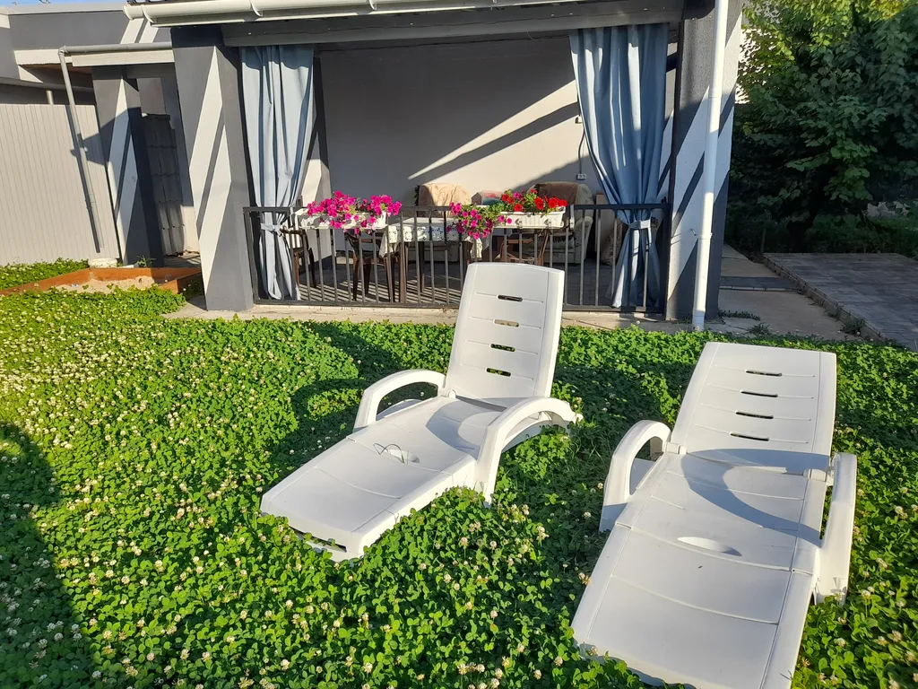 Дом рядом с пляжем и баней