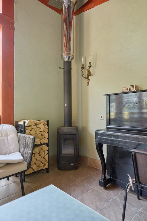 7-комнатный Дом