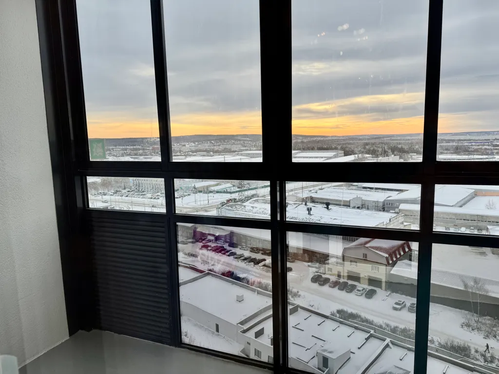 Студия с лоджией и красивым видом