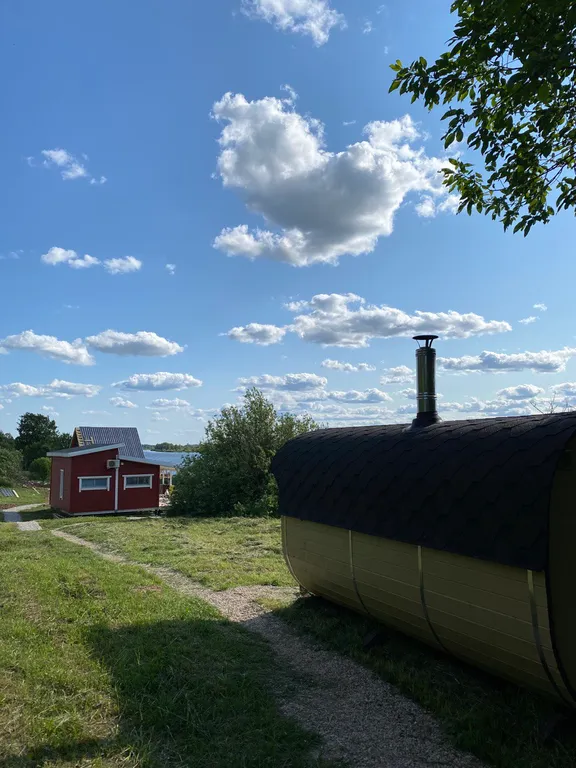 Smaland Ranta house-шале на высоком берегу с видом на реку и закат