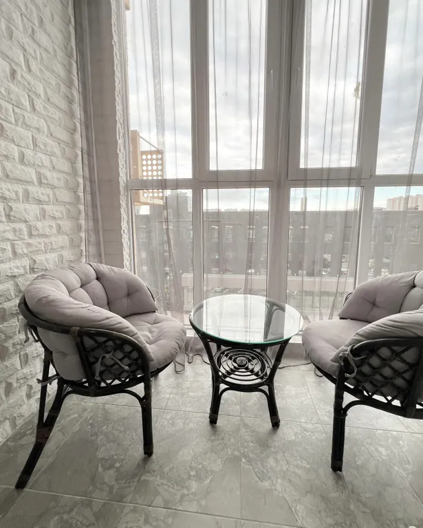 Стильная квартира с панорамными окнами