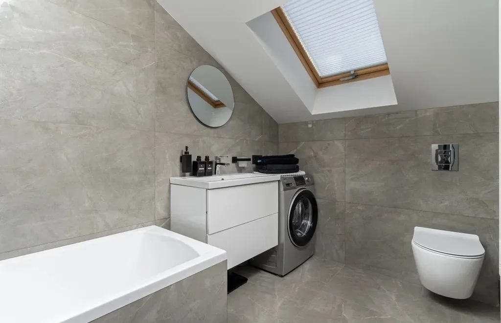 Современная квартира с панорамным видом на море