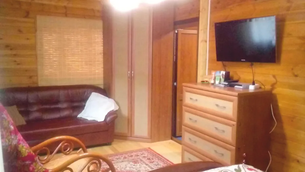 Уютный дом с камином на берегу горной речки, со всеми удобствами