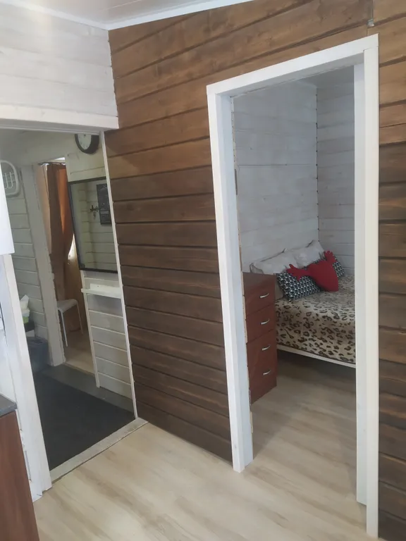 Коттедж Дом с 2 спальнями и кухней -гостиной — Надевицы