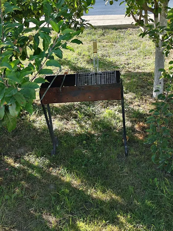 Двухквартирный дом недалеко от моря