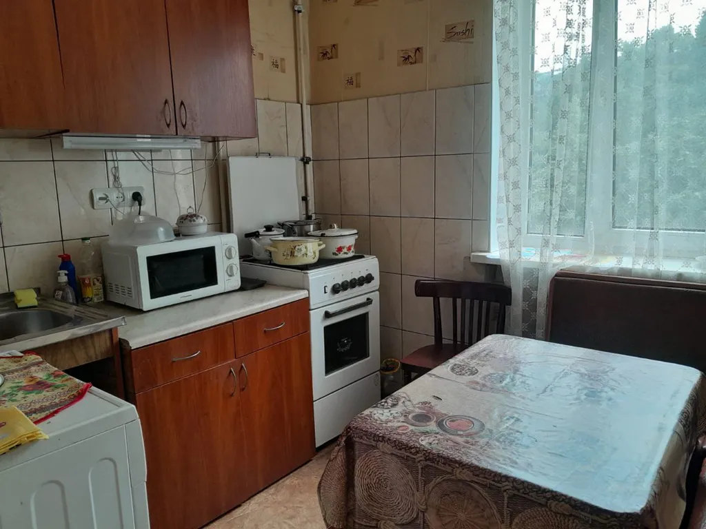 Комфортная однокомнатная квартира в центре Партенита