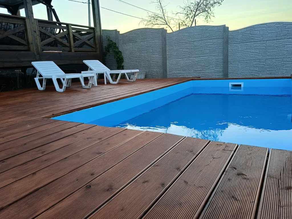 Уютный дом с бассейном под ключ