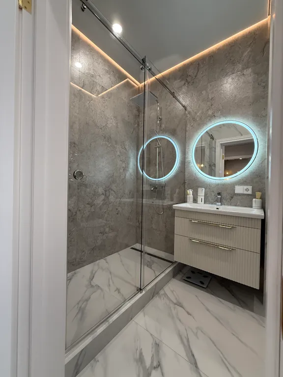 Апартаменты В Изумрудном Городе с дизайнерским ремонтом