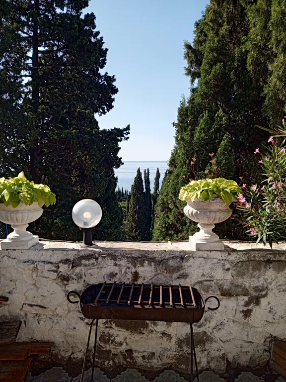 Двухкомнатный с балконом