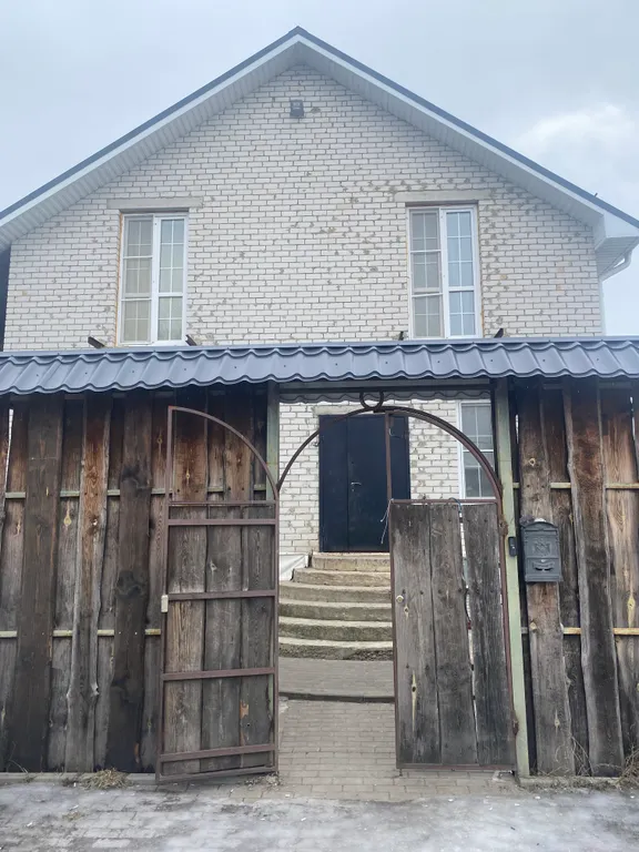 Дом с камином, бассейном, баней и джакузи