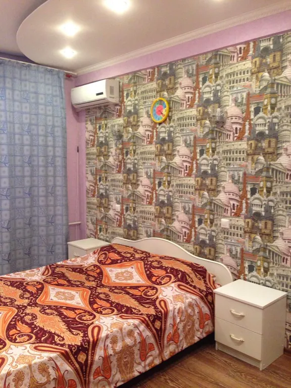 Апартаменты с видом на площадь Ленина