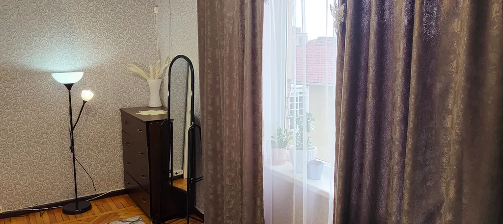 Заходи и живи