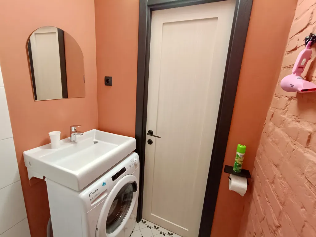 Стильная студия для семьи из 3х человек возле ЖД Вокзала