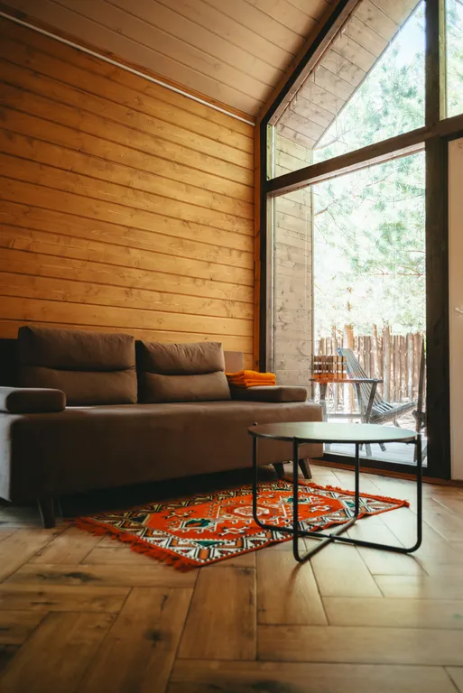 Барнхаус с панорамными окнами и банным чаном фурако