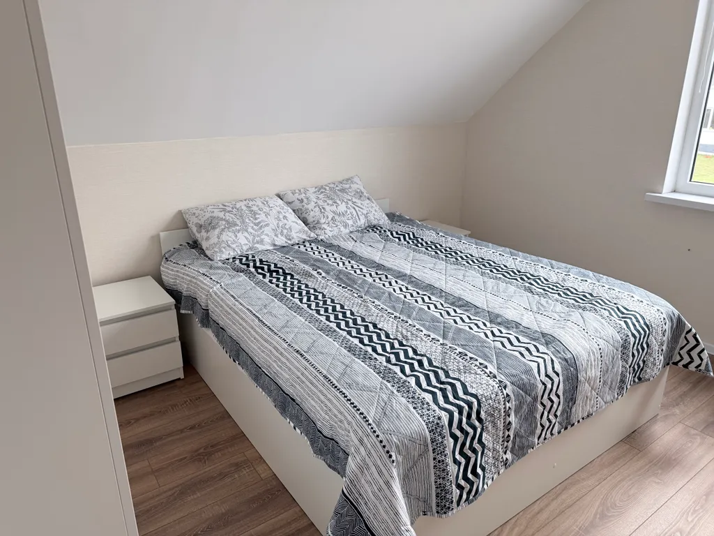 Коттедж Домик с тремя спальнями — Новороссийск