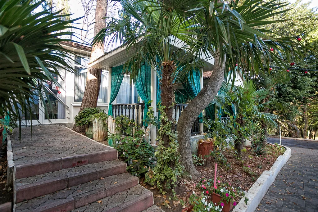 Двухкомнатный трёхместный номер стандарт