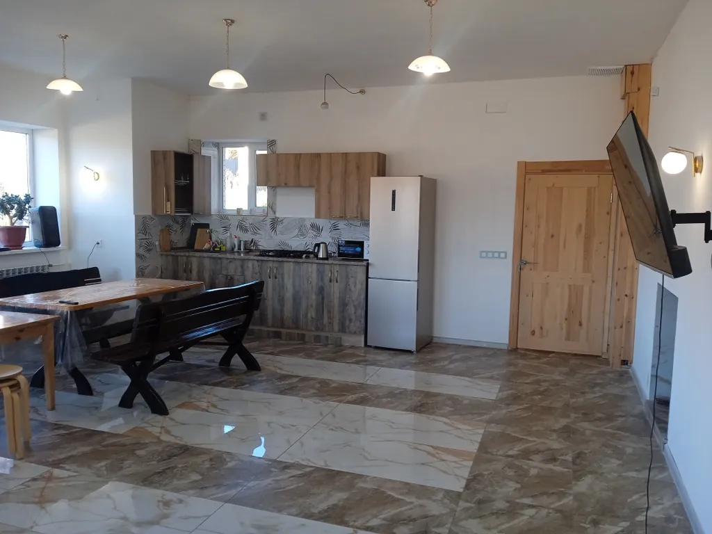 8-комнатный Дом