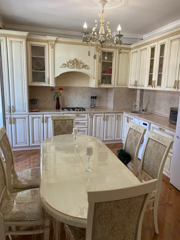 Просторная квартира у парка — аренда посуточно в Ессентуки