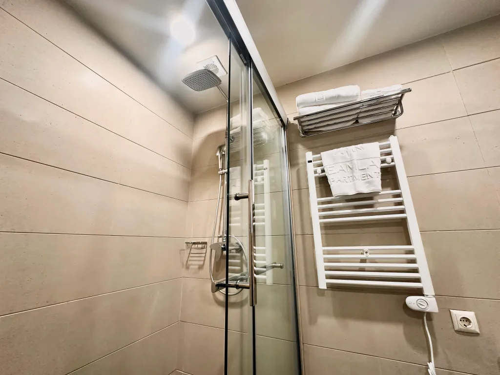 2-комнатный люкс с большой террасой | Вид на море и бассейн