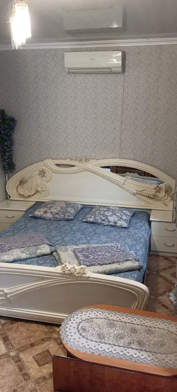 Коттедж Отдельный двухкомнатный номер - коттедж у моря со всеми удобствами — Алушта