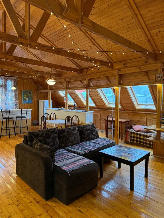 Квартира Студия-мансарда — аренда посуточно в Таруса