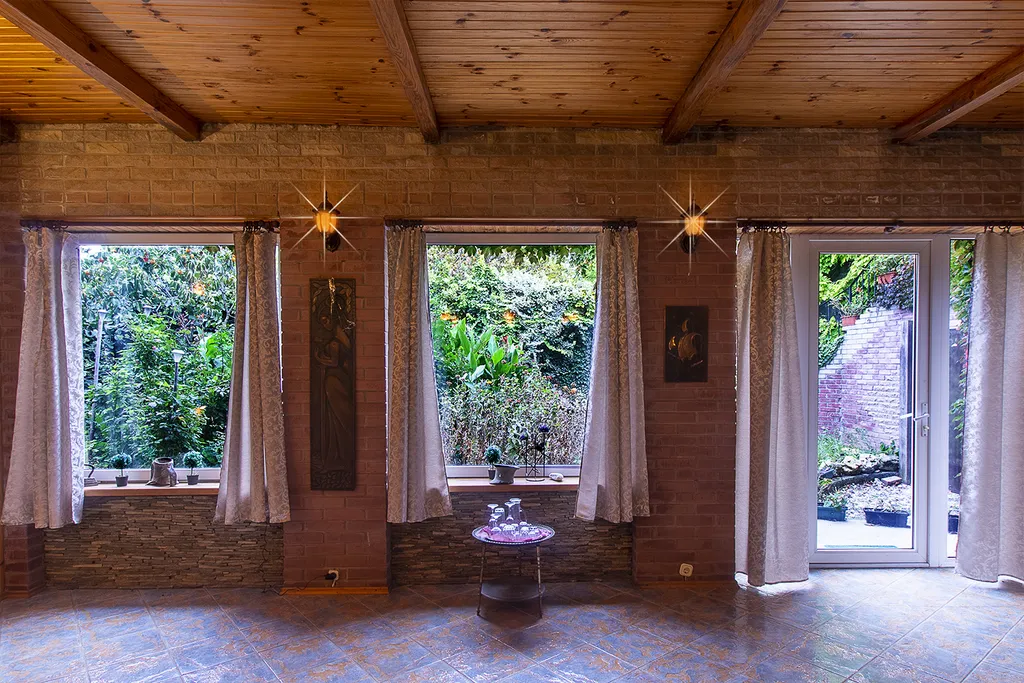 Коттедж у грота Дианы