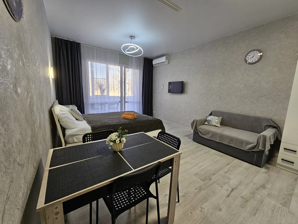 Квартира Квартира Уютная и красивая студия 36м на озере — Горячий Ключ