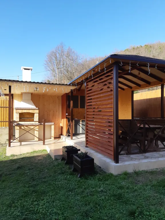 Коттедж 6-комнатный Дом — Бжид