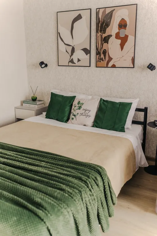 Классное Место с парковкой в центре, близко стадион Спартак и Арена