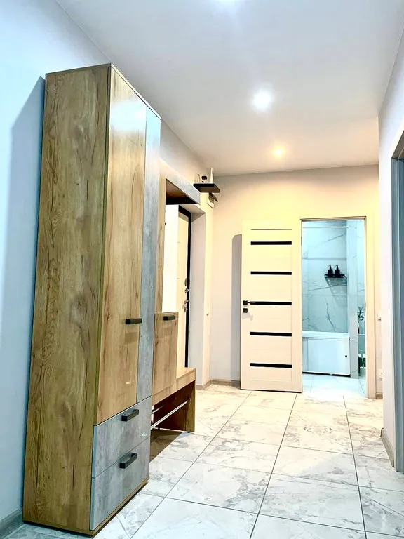 Панорамный огромный 2-х комнатный номер в новом ЖК, парковка