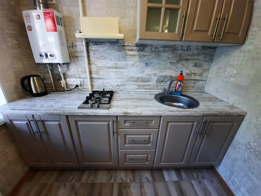 Двухкомная квартира в центре города — аренда посуточно в Новомосковск