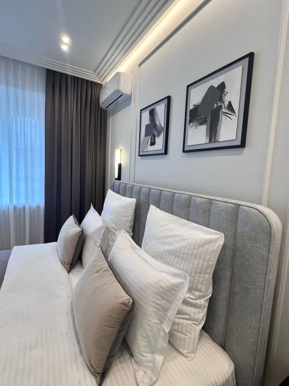 Респектабельный люкс с дизайнерским ремонтом на садовом кольце