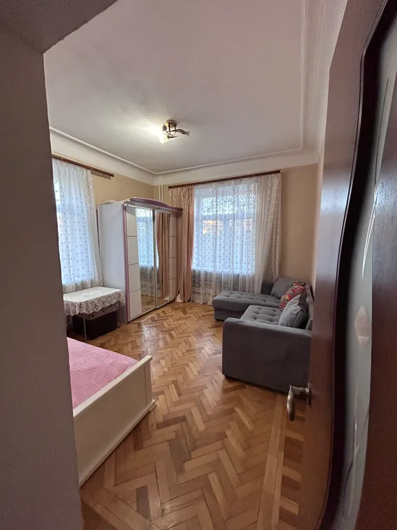 Двухкомнатная квартира в центре у парка