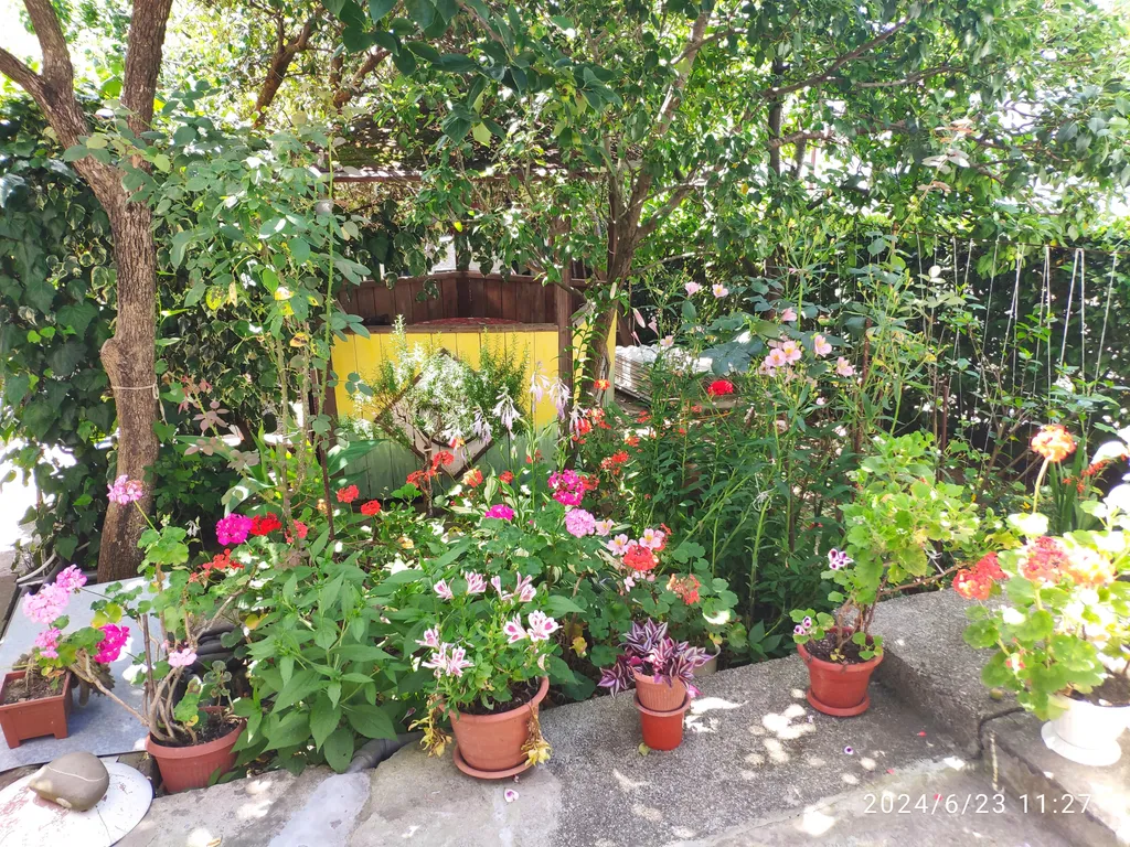 Домик в Лоо