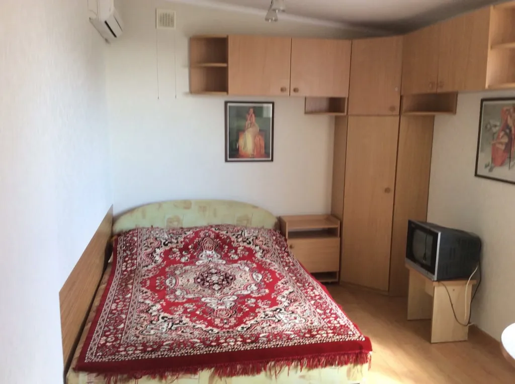 Уютная квартирка с двориком и беседкой