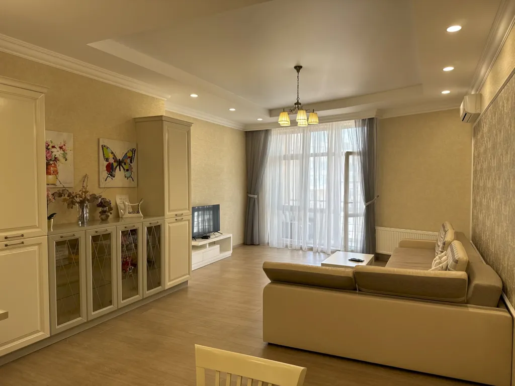 Первая береговая с видом на море и террасой – Толстый мыс