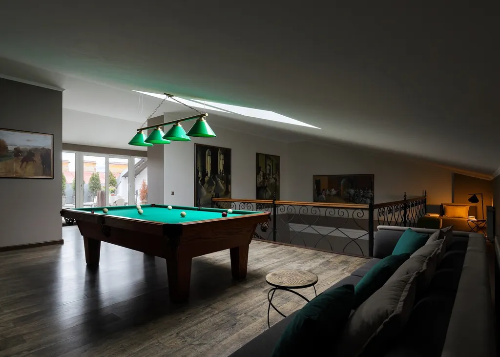 Апартаменты с видом на неву, террасой и бильярдом