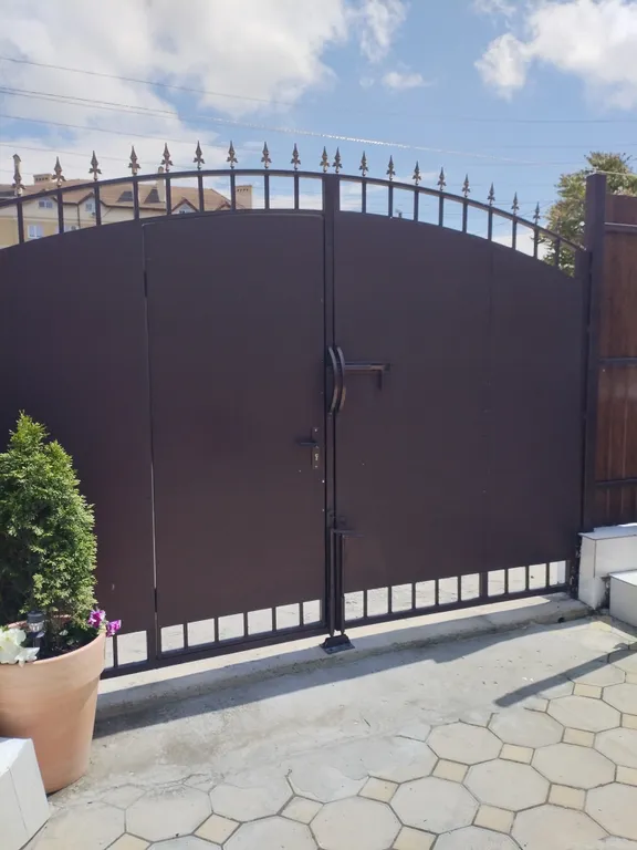 1/2дома в центре города