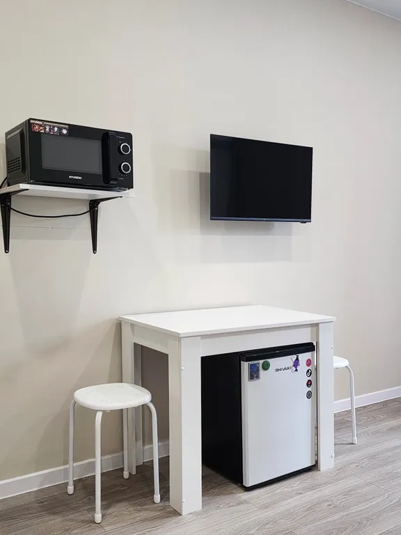 Просторная студия с балконом