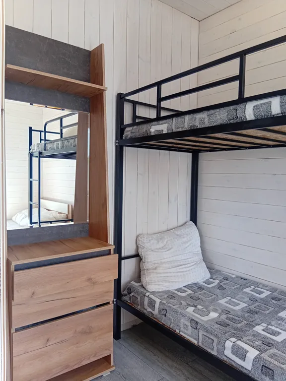 Уютный дом на берегу озера Камбулат