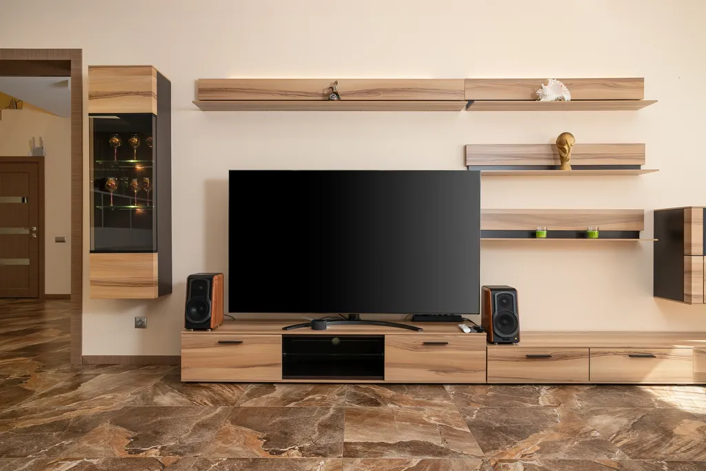 Дом с бассейном с видом на море