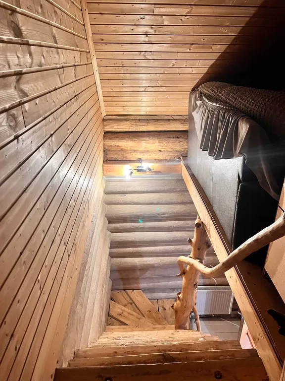 Дом рядом с карьерами