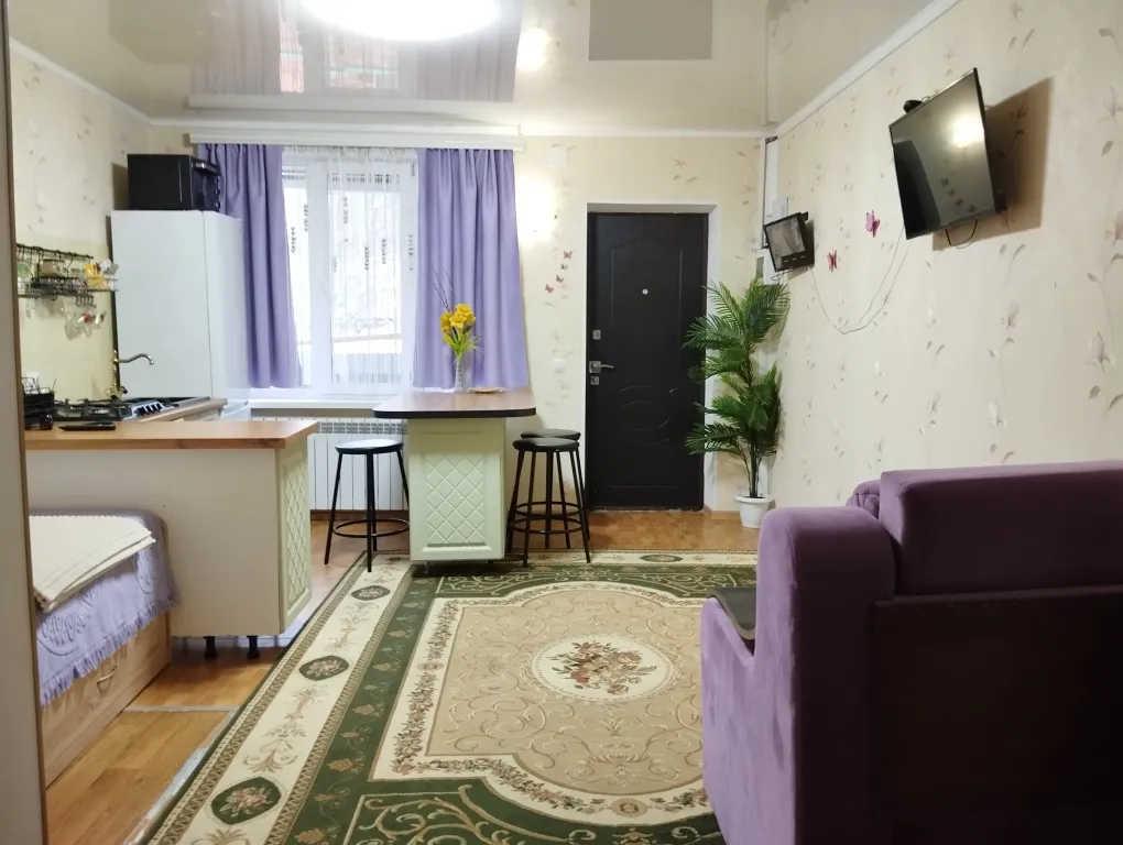 Дом у подножия горы Медовая