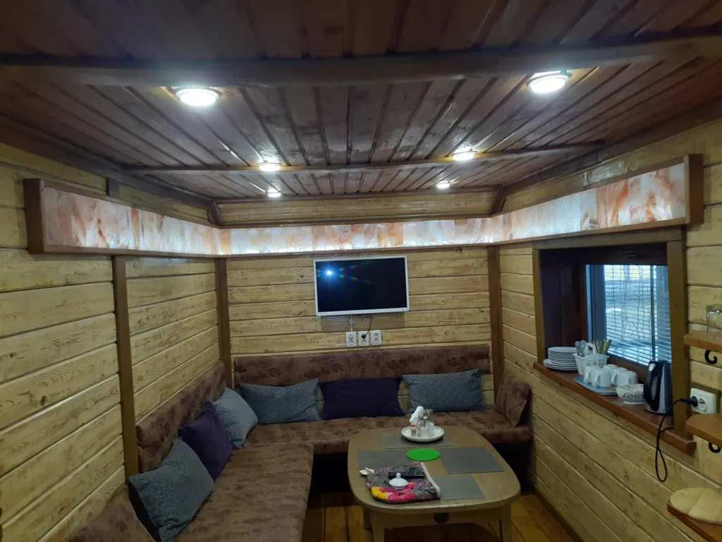 Дом под соснами