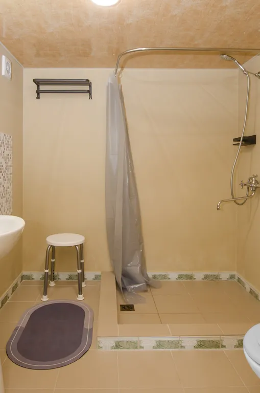 Дом в центре с отдельным двором