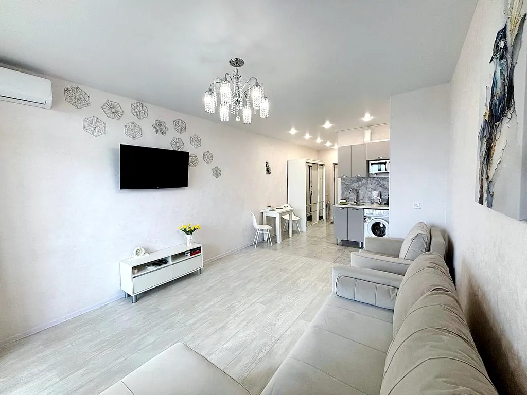 Новая студия с красивым видом в центральном районе