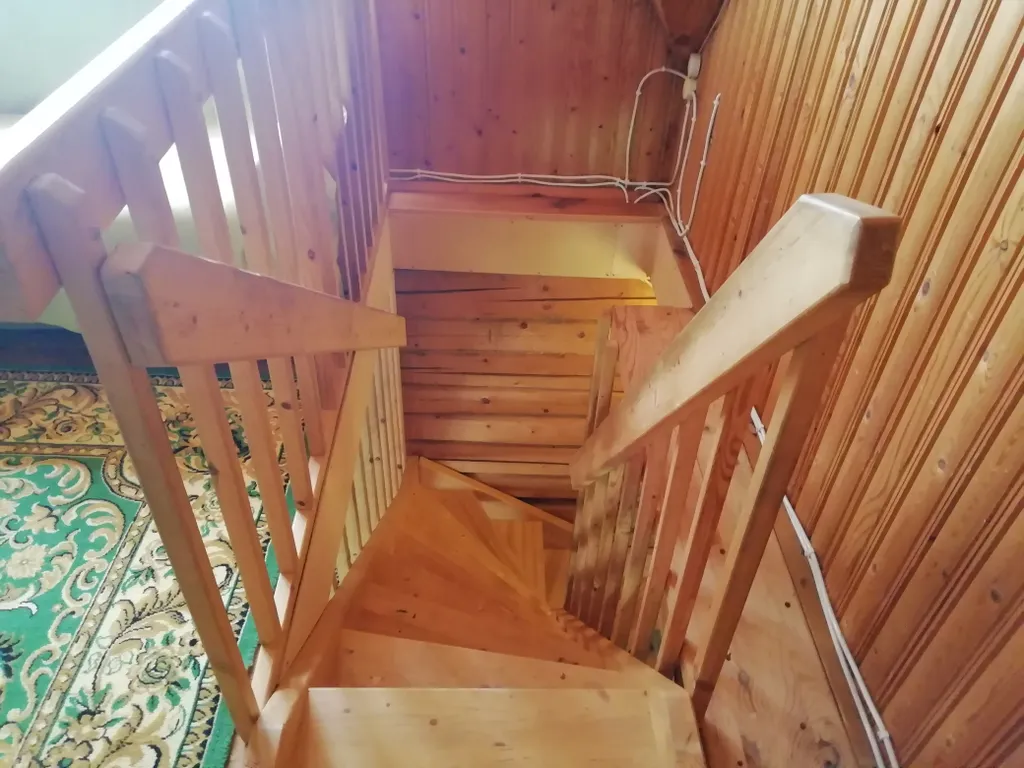 Просторный дом с баней в тихой деревушке у реки