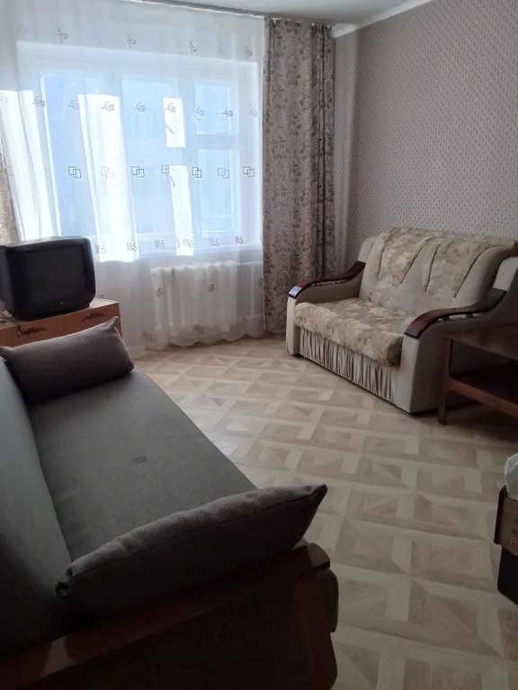 Квартира у автовокзала, Мегагринн