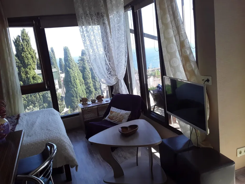 Квартира Студия с видом на море — аренда посуточно в Симеиз